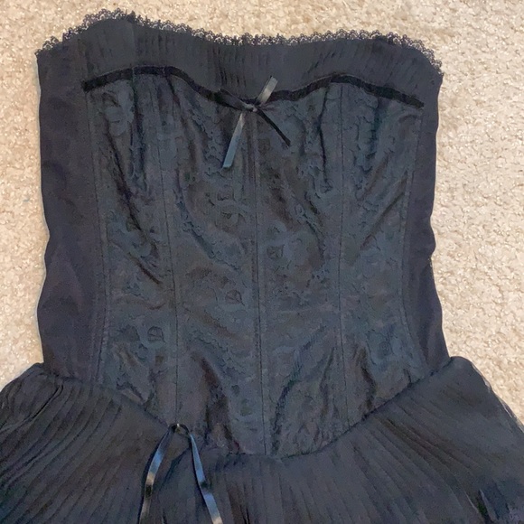 Black Lace Corset Tiered Dress - Picture 2 of 6